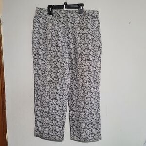Womens Black White Stretch Pants Capris 14 XL Susan Bristol Stretch Ankle Slacks